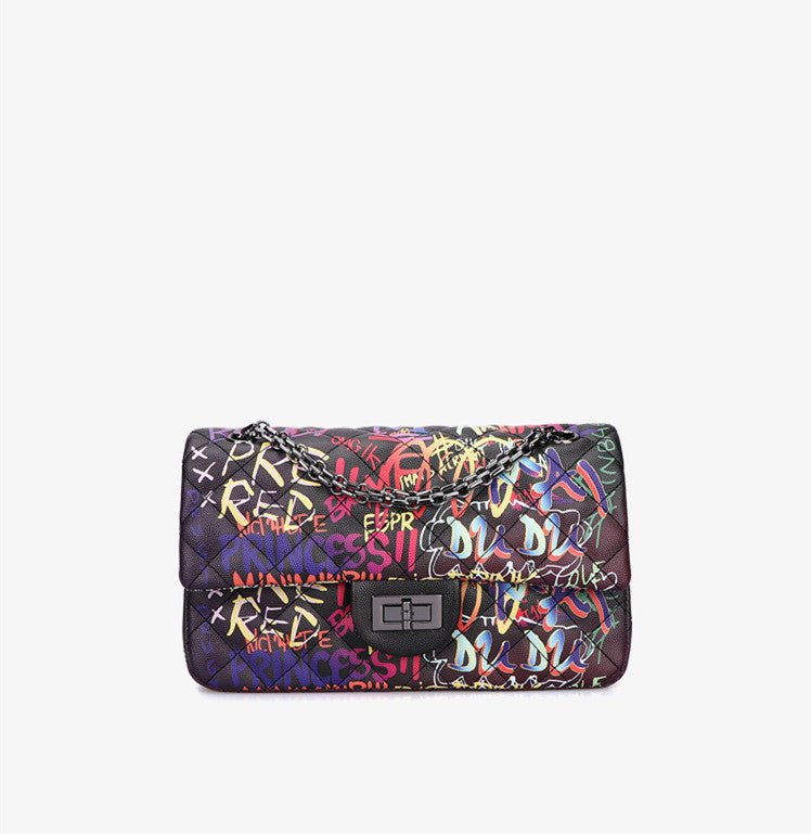 Graffiti alphabet rhombus chain bag